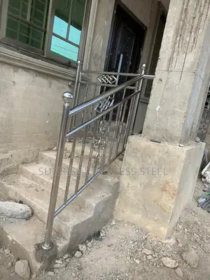Stainless Balustrade and Gold Design