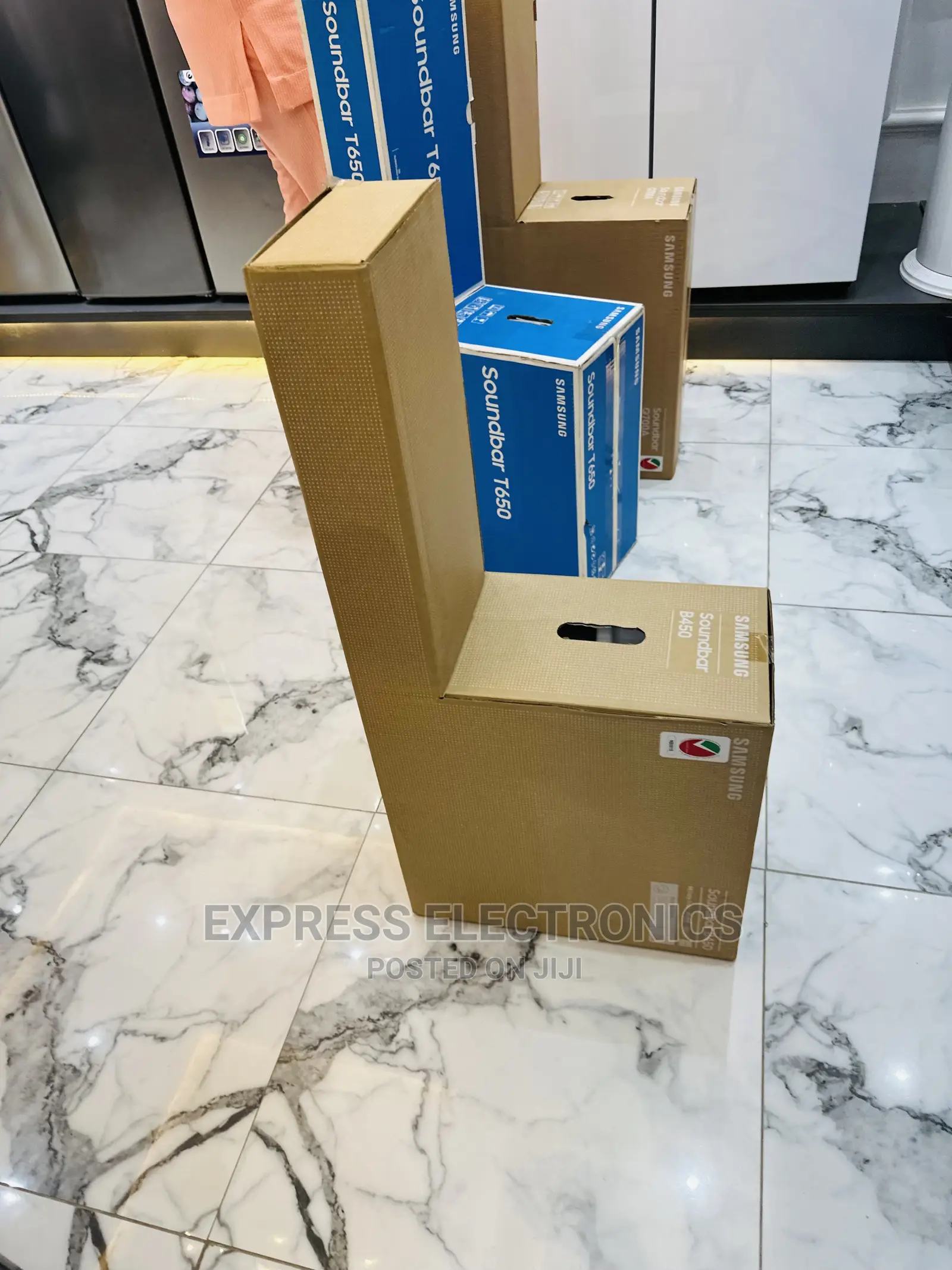 Unique and Beautiful Design Samsung B450 Soundbar