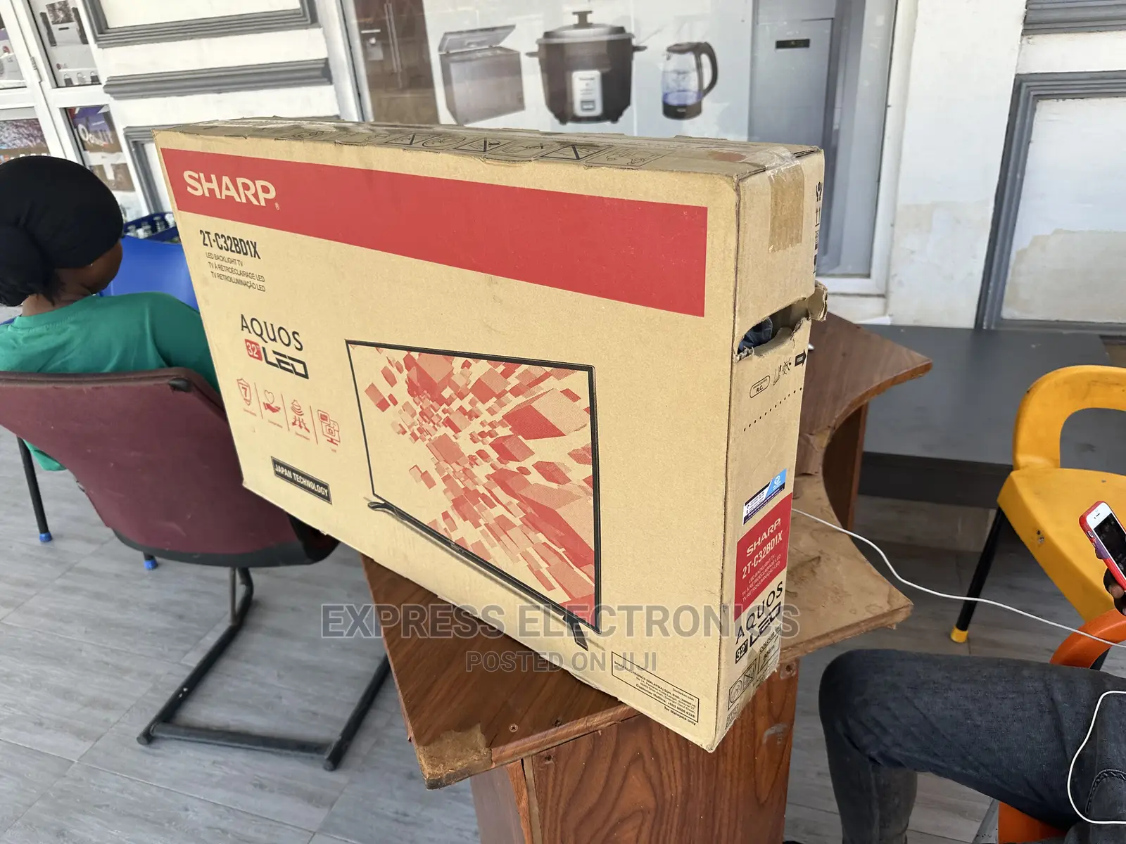 Quality Sleek Design Sharp 32”FHD Digital Display