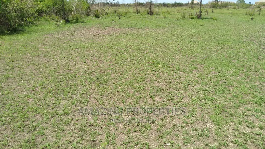 300acres of Land for Sale at Dodowa GHANATA Senior High