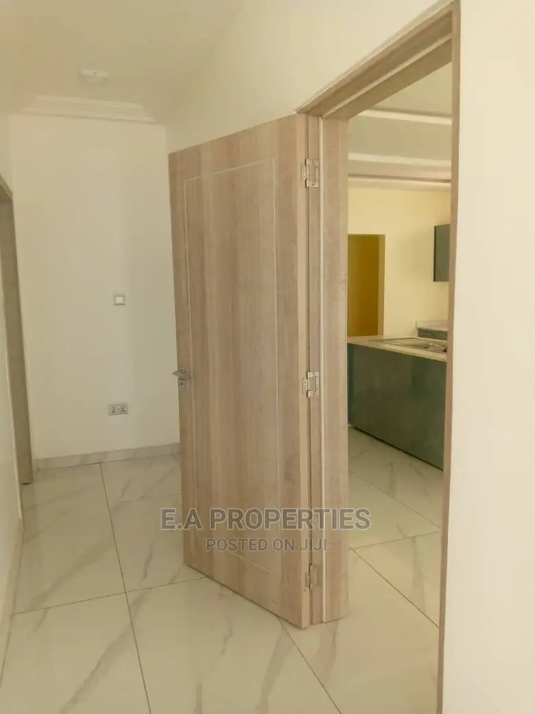 4bdrm House in E a Properties, a C Mall Area for Sale
