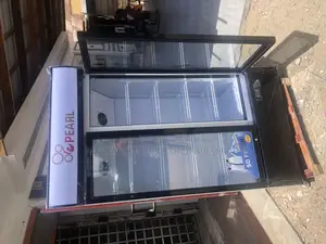 Very Spacious 600 Litres Pearl Showcase Fridge
