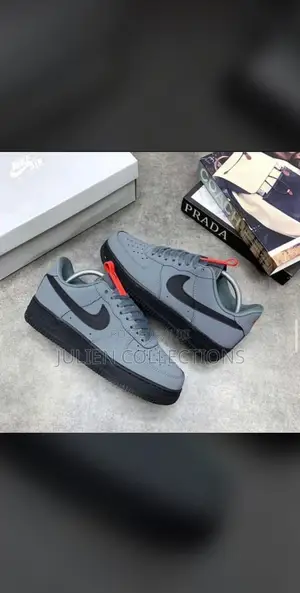 Nike Air Force