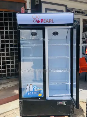Beverage Cooler With Inbuilt Light 600 Litres