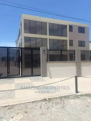 Office Complex Dzorwulu 270 Metres Square
