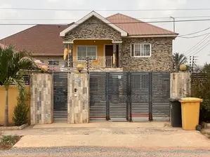 4bdrm Duplex in De-Icons Real Estate for Sale