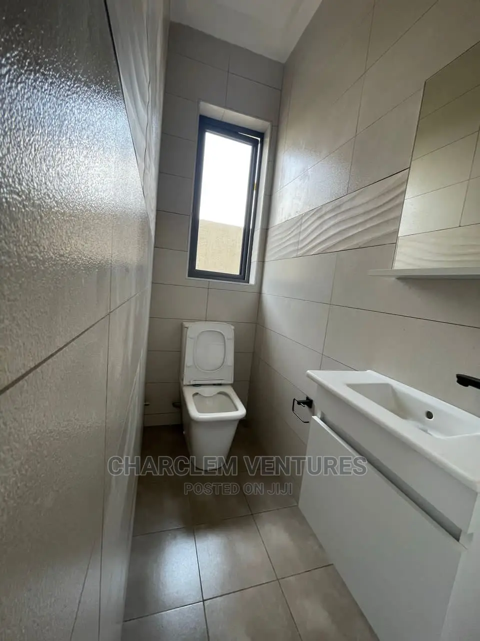 3bdrm House in Charclem Ventures, Accra Metropolitan for Sale