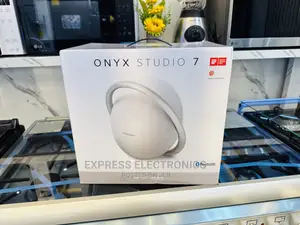 Affordable and Sleek Onyx7 Studio Wireless Bluetooth Speaker