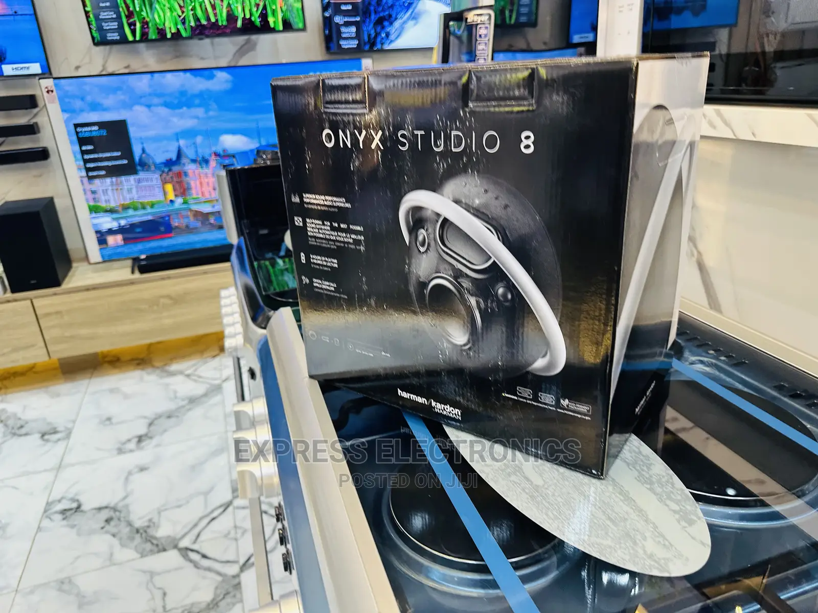 Humming With You Wireless Bluetooth Speaker Onyx 8 Studio