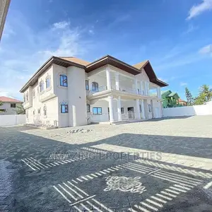 10 Bedroom for Rent
At East LEGON