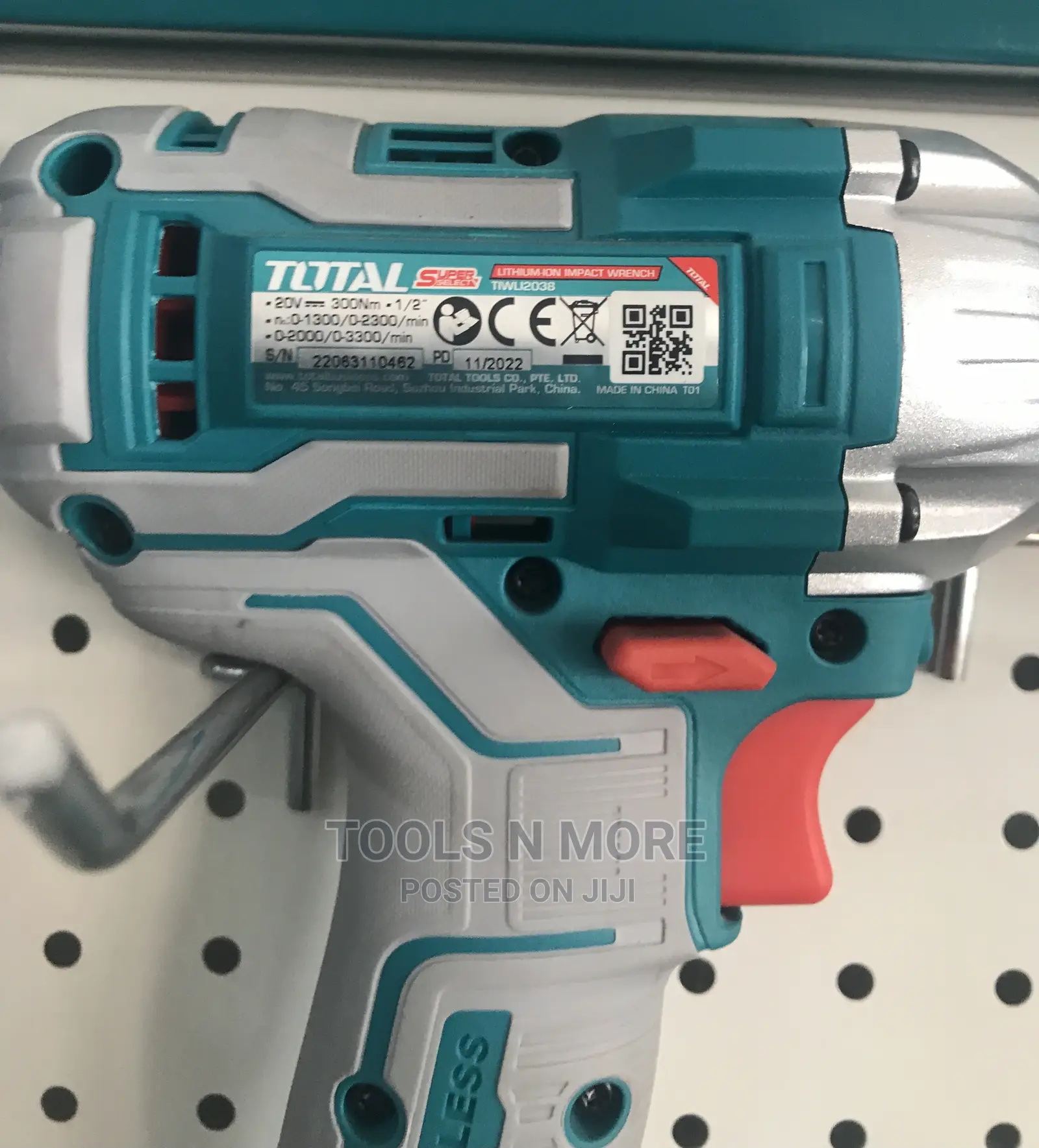 TOTAL Lithium Ion Impact Wrench