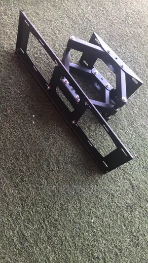 Full Motion TV Wall Mount for 32-85" TVS