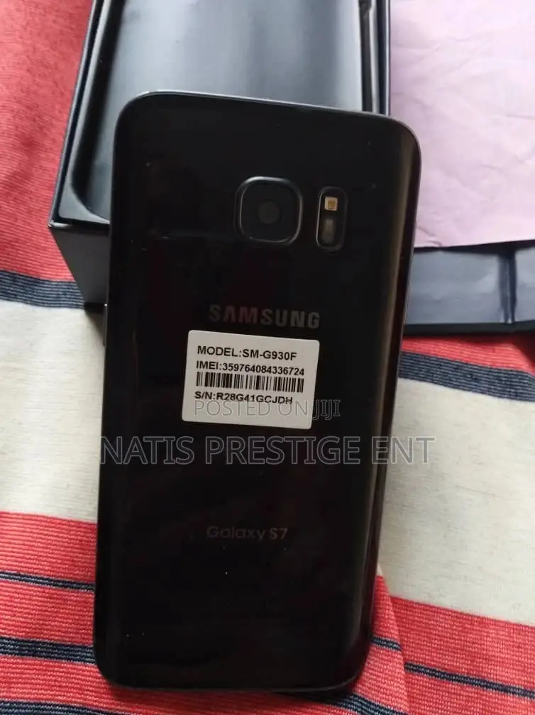 New Samsung Galaxy S7 64 GB Black