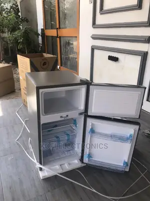 (Frozen Food Volume: 22 Liters) PEARL TABLE TOP DOUBLE DOOR