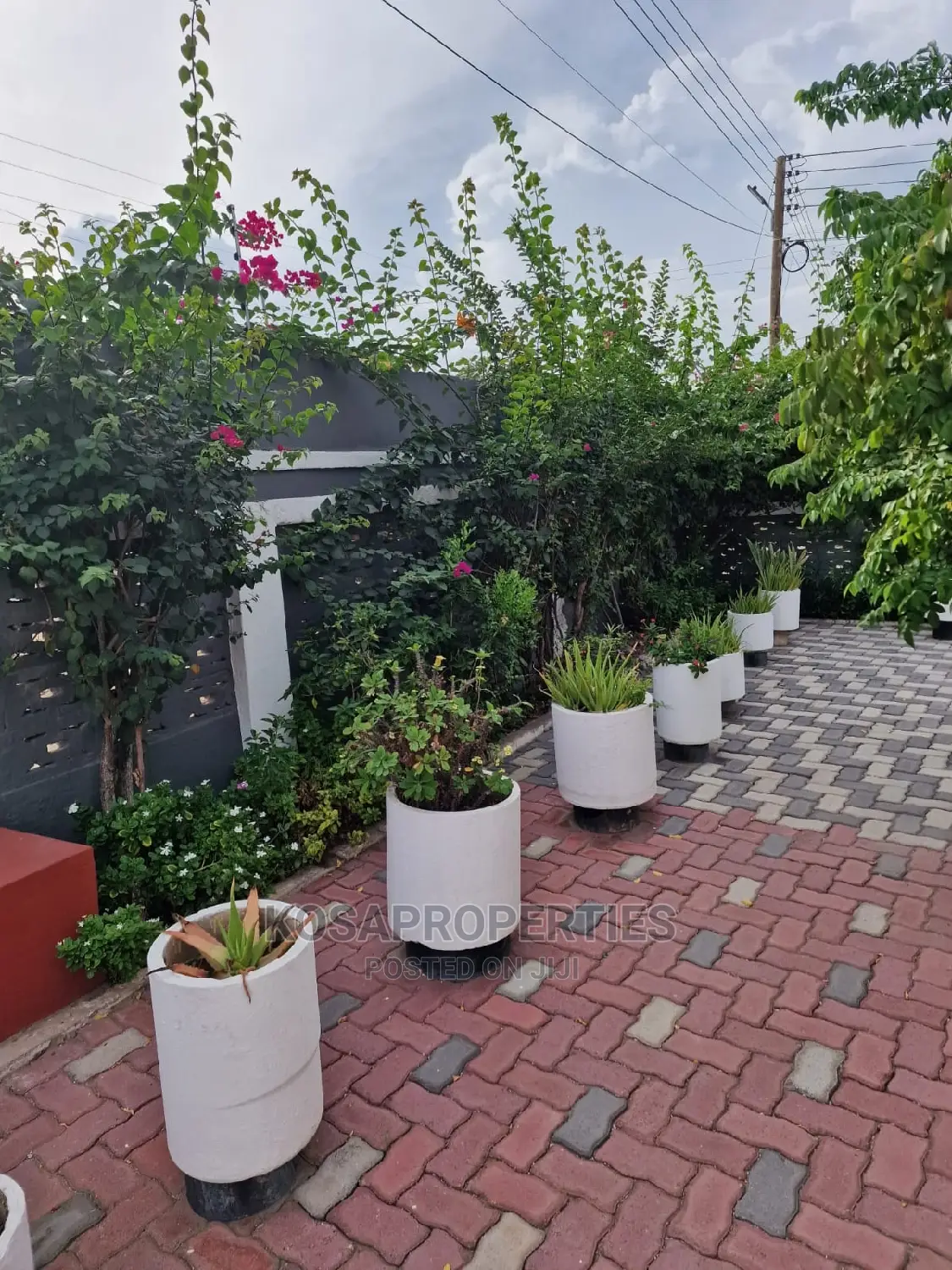 Furnished 2bdrm Apartment in Tesano for rent