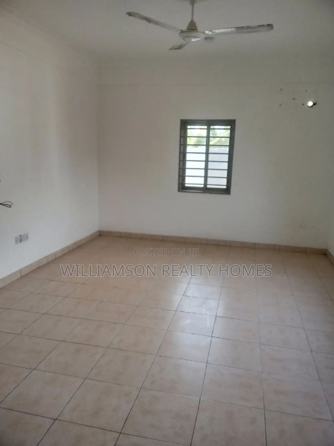 2bdrm Apartment in Community 20 Estate, Spintex for rent