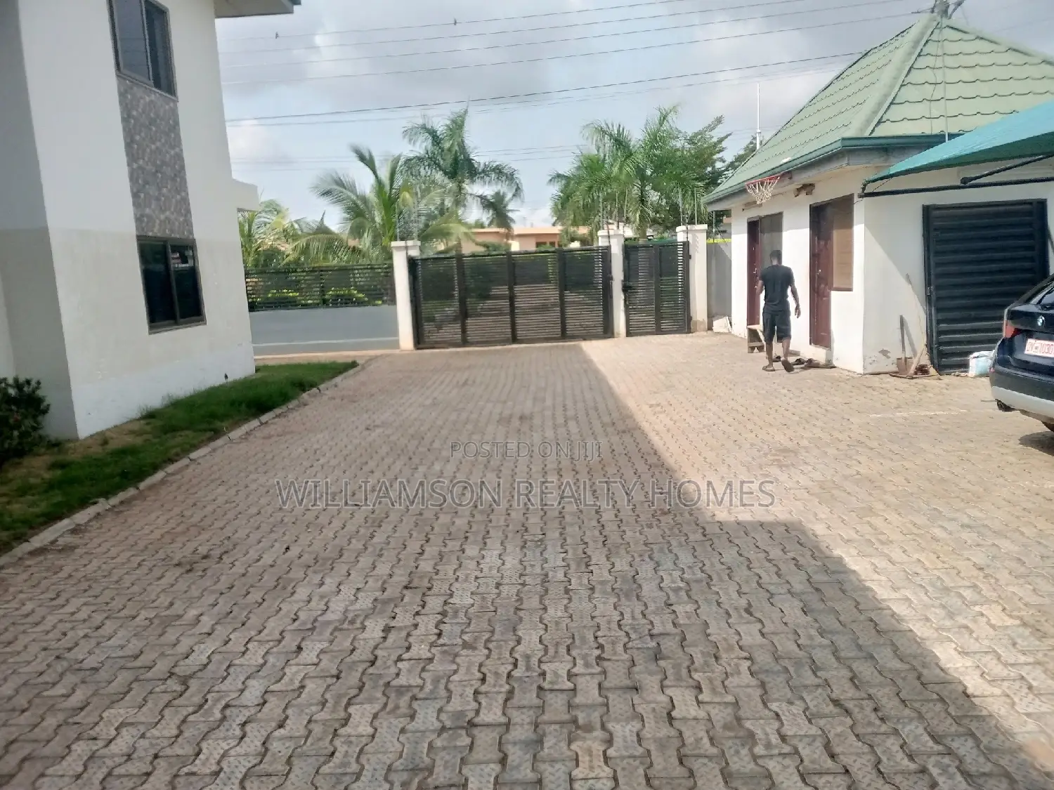 2bdrm Apartment in Community 20 Estate, Spintex for rent