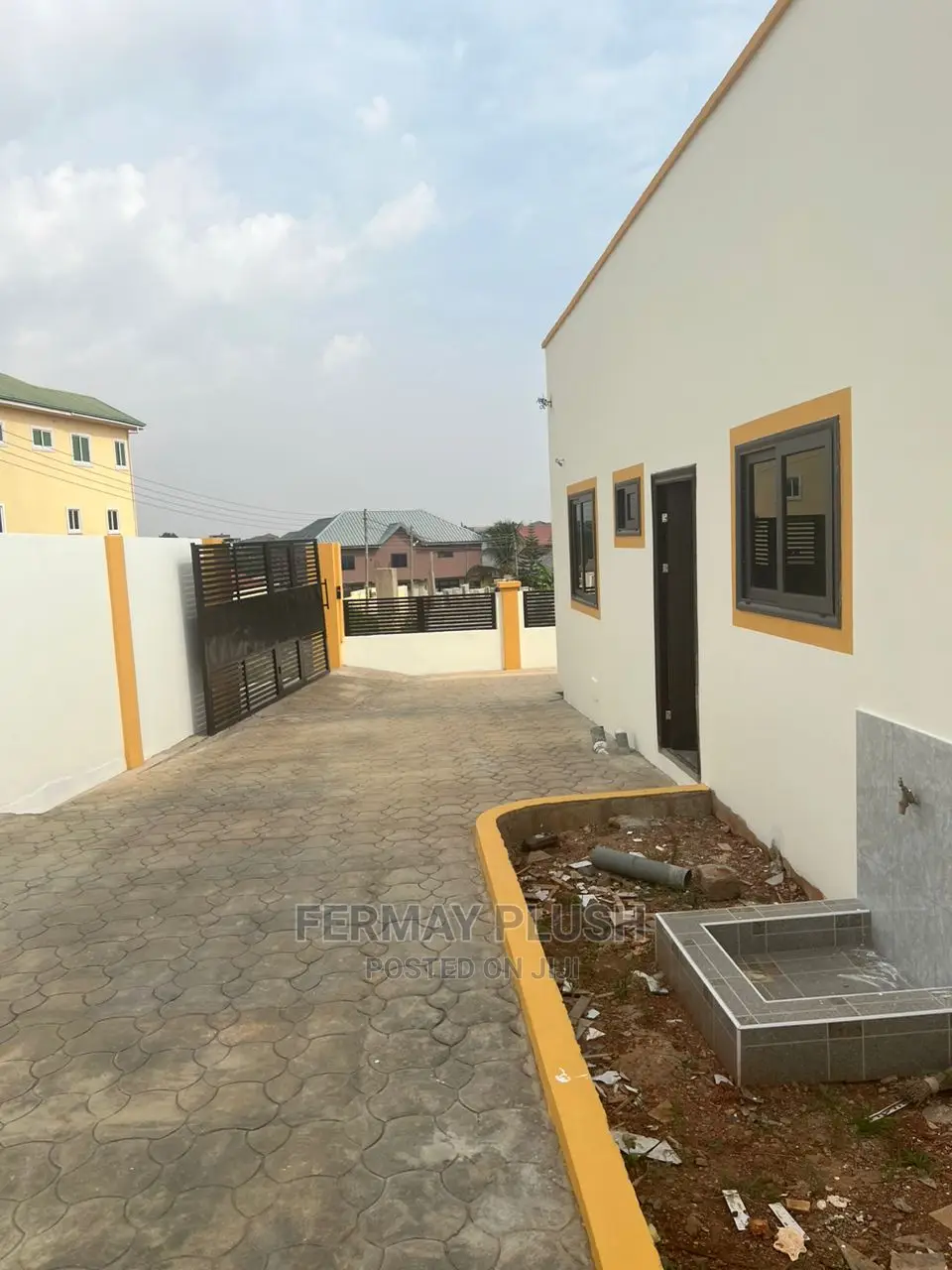 3bdrm House in Fermay, Accra Metropolitan for sale