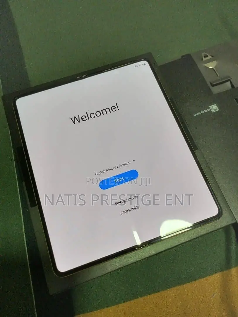 New Samsung Galaxy Z Fold3 5G 256 GB Black