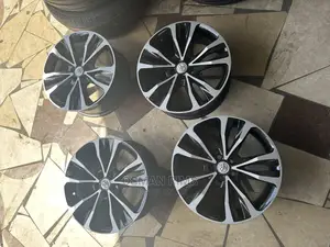 Toyota Corolla Rim 17 Home Used
