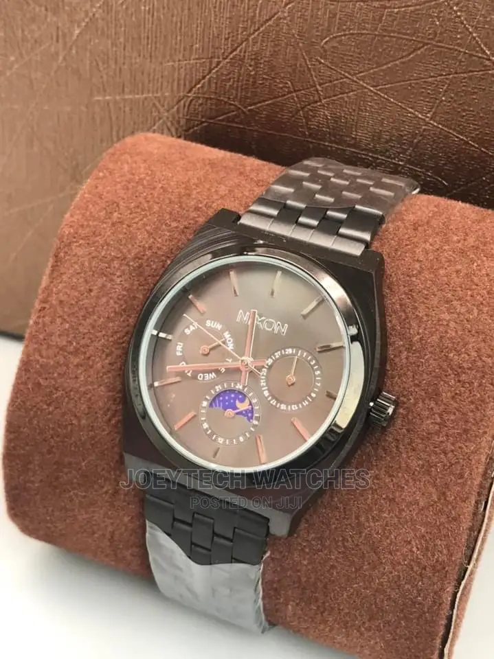 Nixon Watch