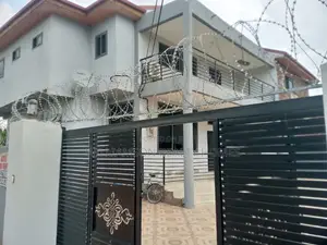 5bdrm Duplex in Community 20 Estate, Spintex for rent