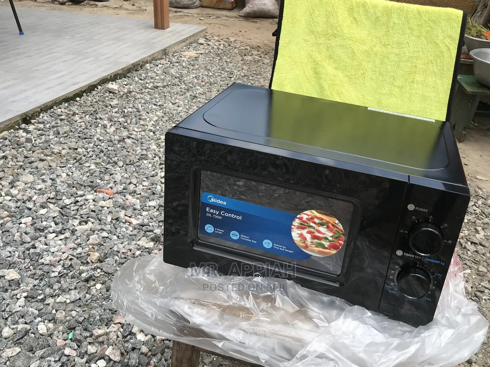 Durable and Affordable Midea Microwave 
