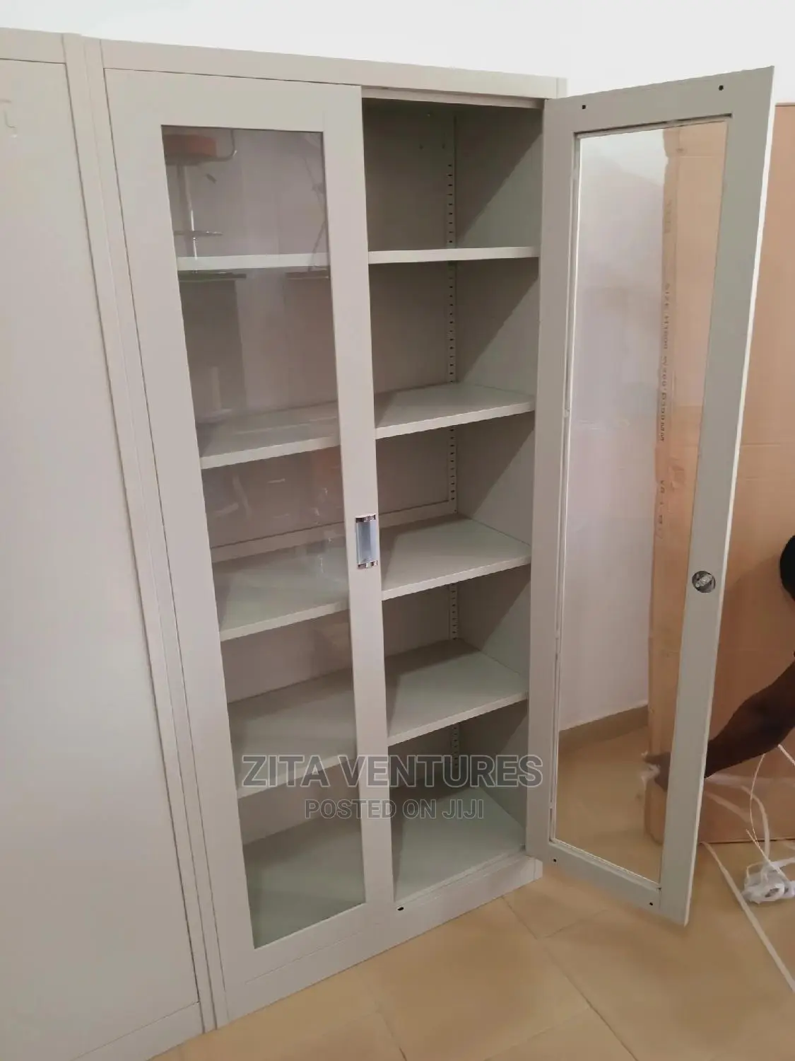 2 Doors Cabinet/Full Glass