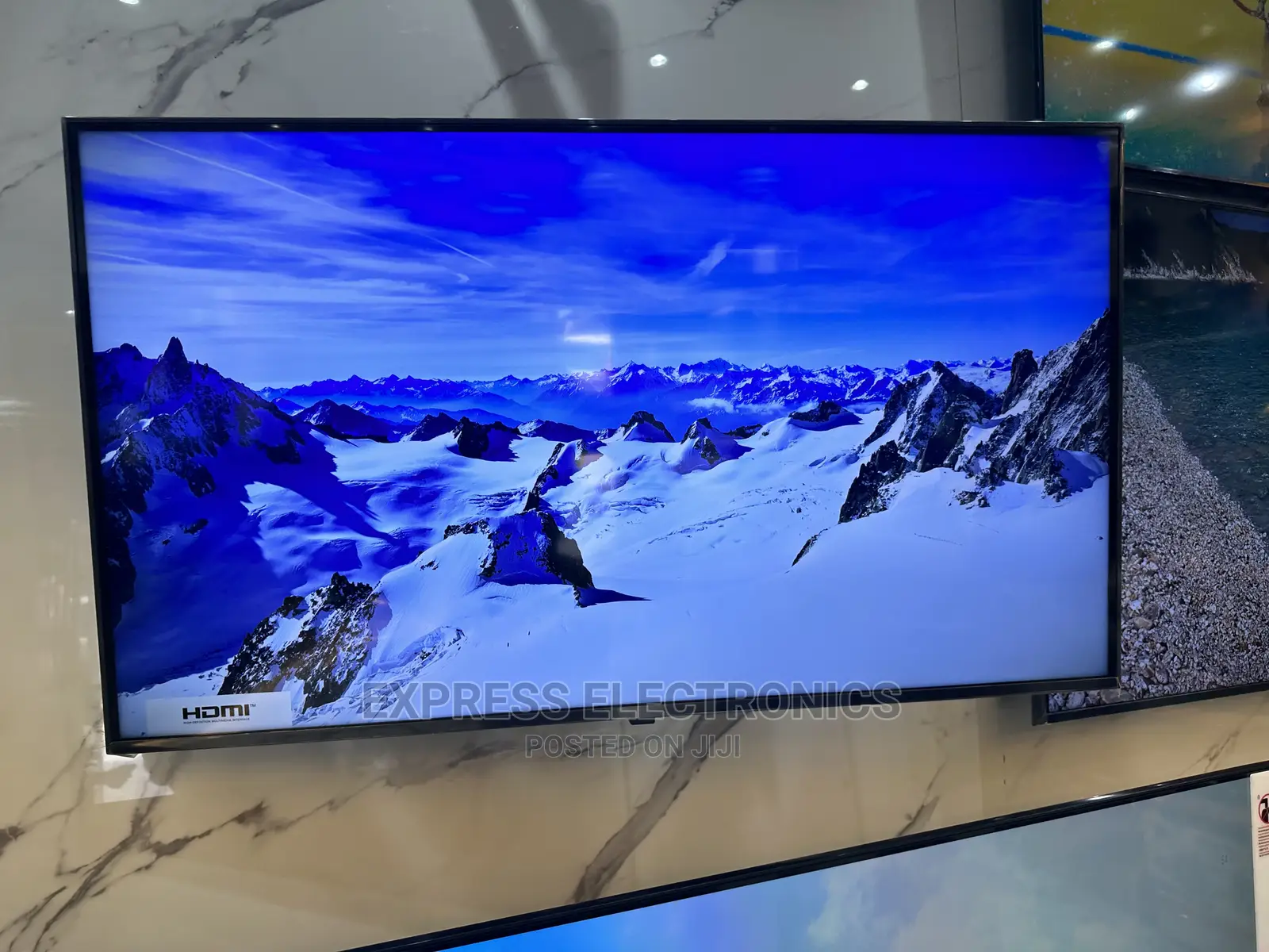 65UQ8000 UHD (2022) Smart LG TV 