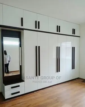 Quality and Quality Modern Waldrobe