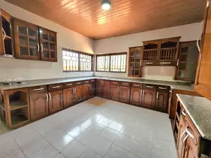 6bdrm House in Community 20 Estate, Spintex for rent