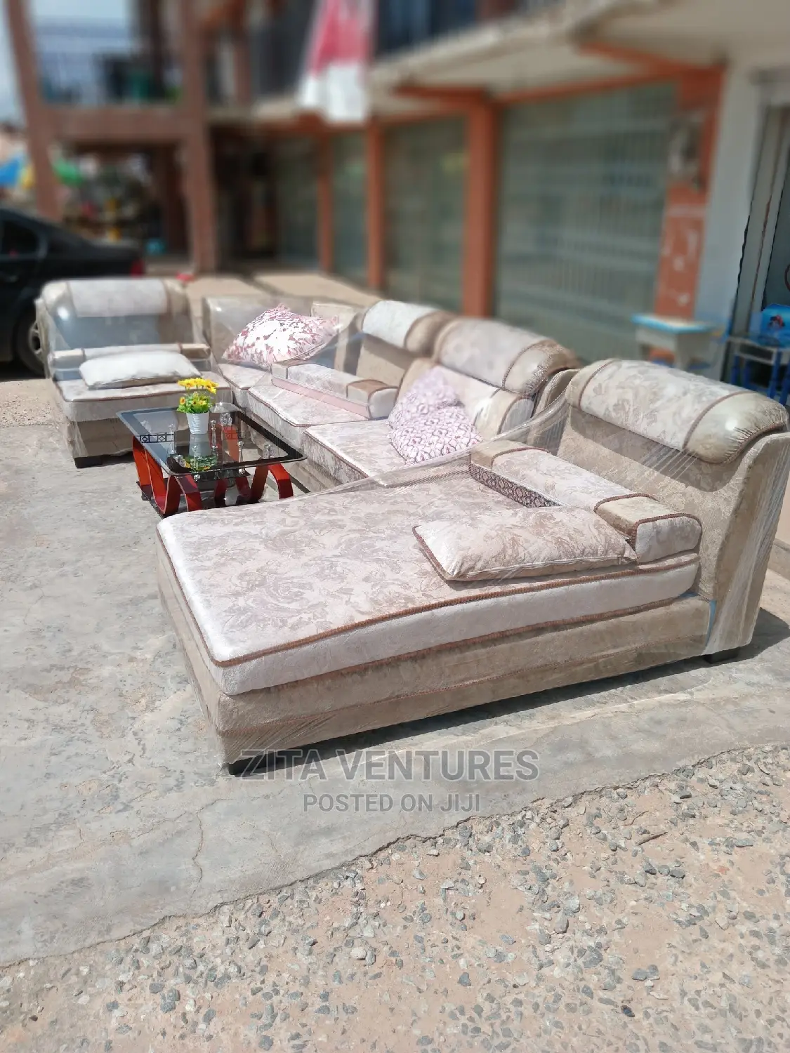 4 Set Sofa