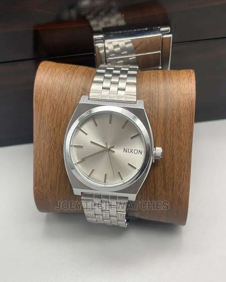 Nixon Watch