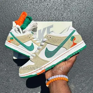Nike SB Dunks Low X Jarritos
