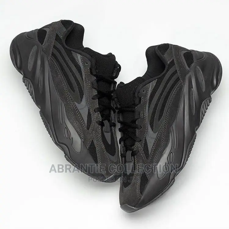 Adidas Yeezy Boost 700 V2 Vanta