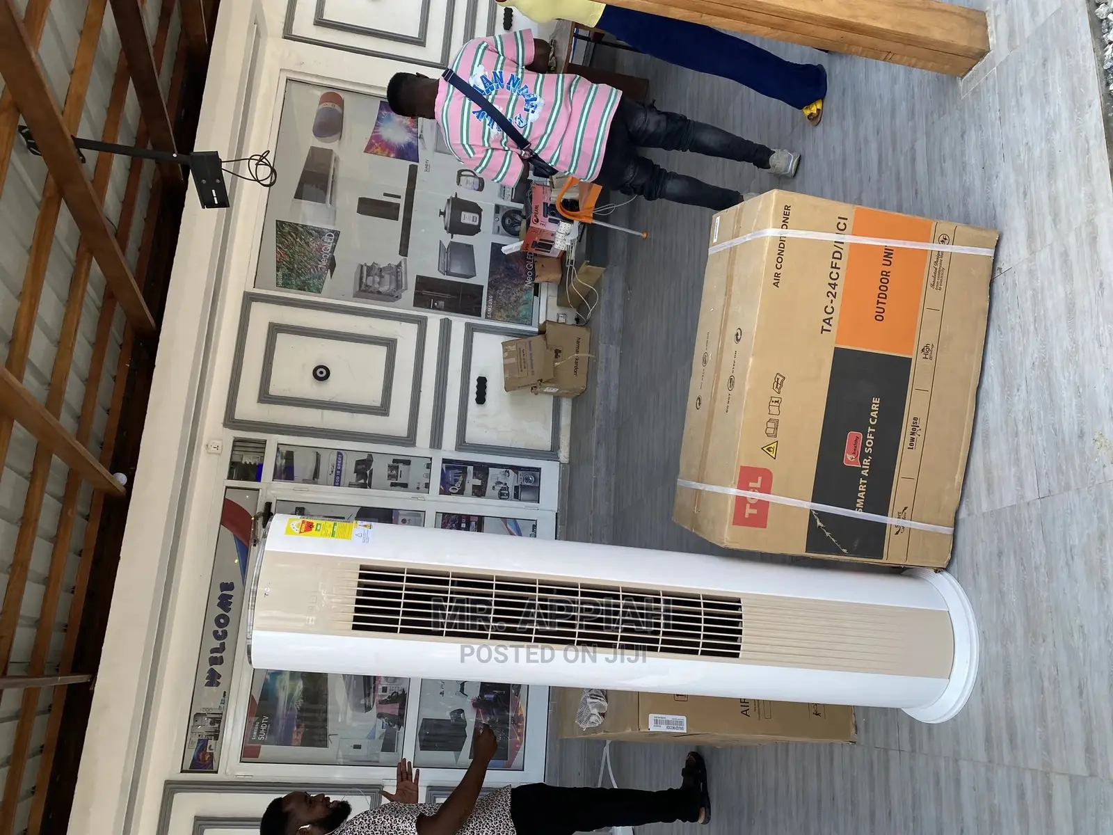 Fashionable Design TCL(2.5hp)Floor Standing Air Conditioner.