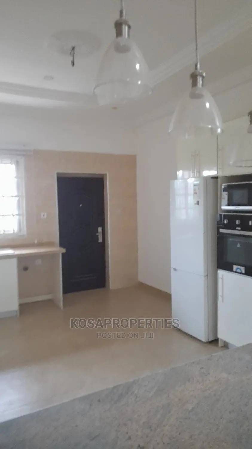 3bdrm Apartment in Adjiringanor 69, Adjiriganor for rent