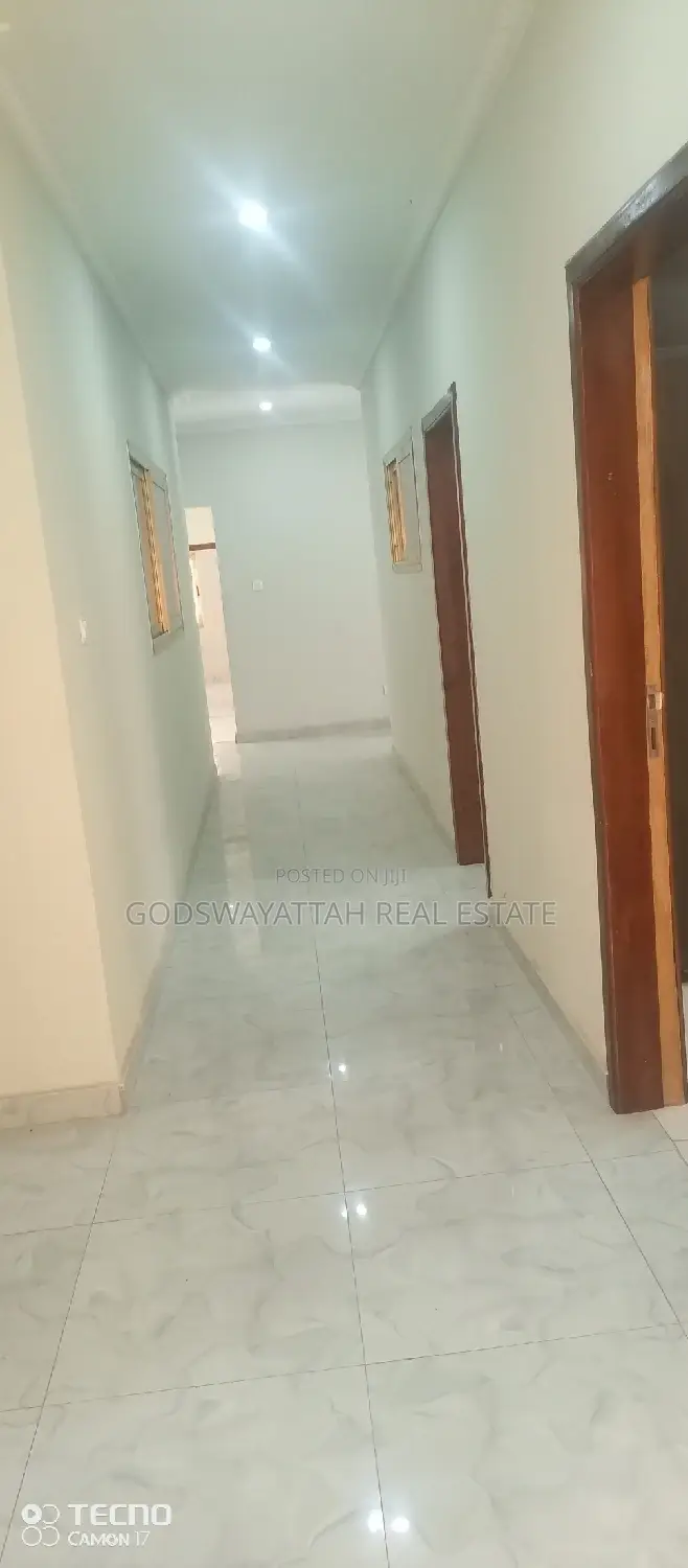3bdrm House in East Legon for Rent