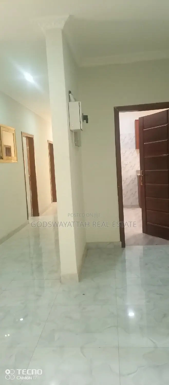3bdrm House in East Legon for Rent