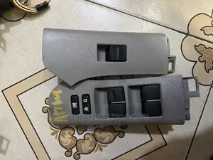 Toyota Vitz 2008 Model Door Switch
