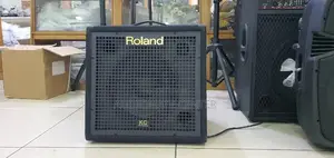 Roland KC 350 Keyboard Combo