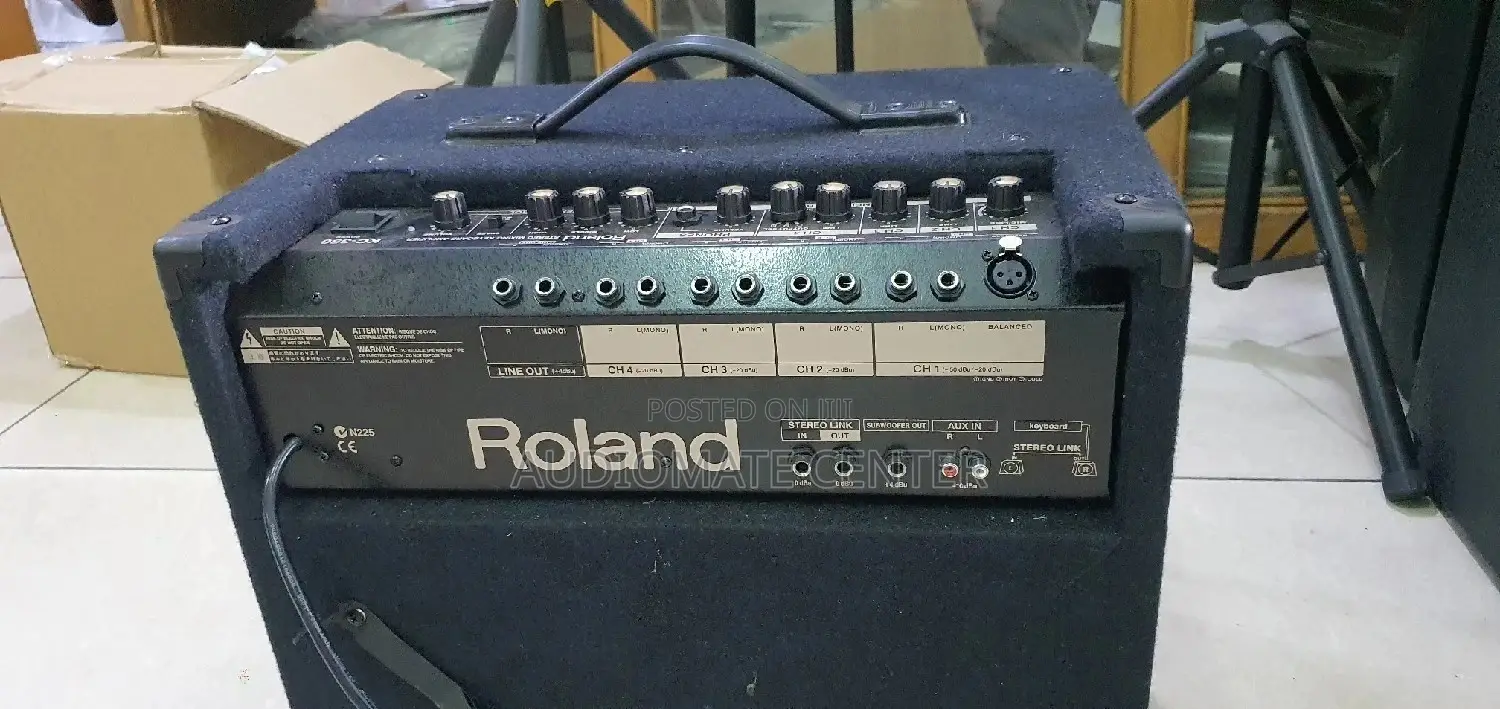 Roland KC 350 Keyboard Combo