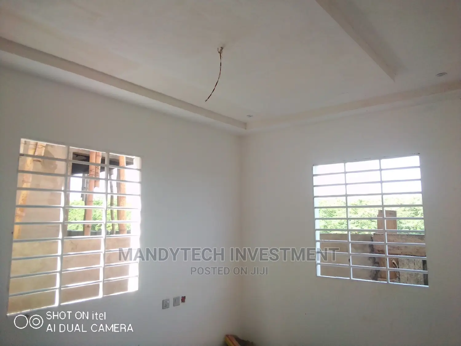 3bdrm Duplex in School Junction for sale