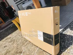 Perfect LG LED Uq81 70'' Smart TV