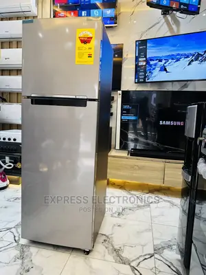Amazing  Deal Rt34 340L Top Freezer Fridge Samsung