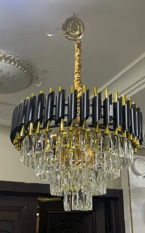 Chandelier With Bulbs
