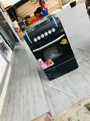 Perfect Ferre 4 Gas Burner 50x55 Black Oven With Grill