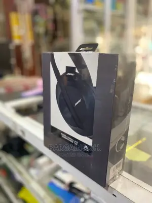 Bose 700 AR Wireless Headphone With Protective Bag