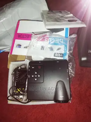 LED HD Mini Projector