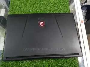 New Laptop MSI GE63 Raider RGB 8RE 16GB Intel Core I7 HDD+SSD 256GB